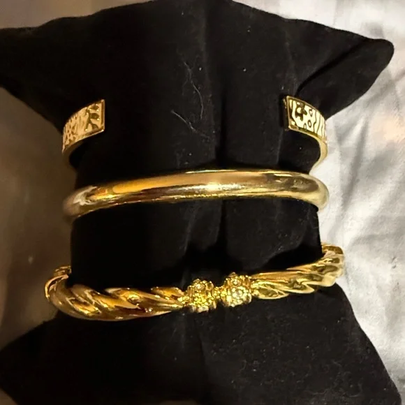 Elegant Gold and Silver crystal Bangle Set - Picture 2 of 2